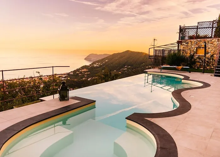 Villa Bluvari' Charming House