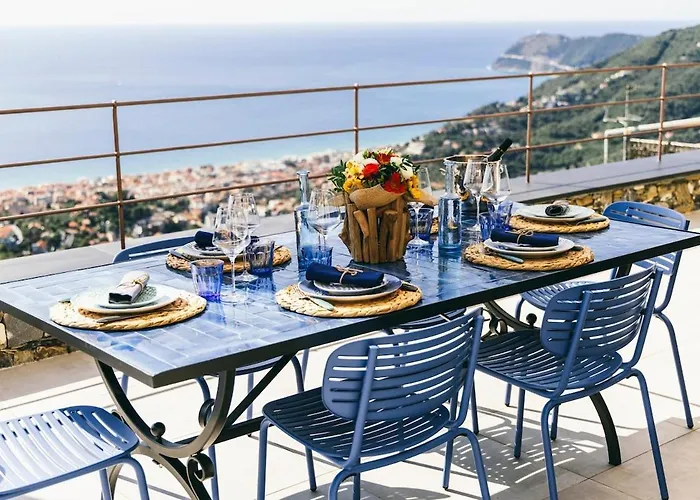 Villa Bluvari' Charming House