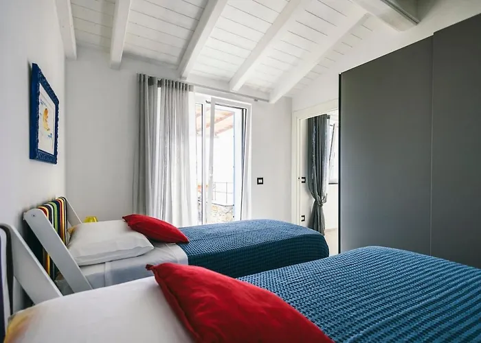 Bluvari' Charming House