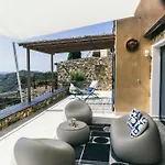 Bluvari' Charming House *
