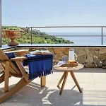 Bluvari' Charming House Αλάσιο