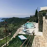 Bluvari' Charming House Vila Alassio