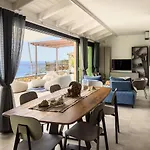 Bluvari' Charming House *