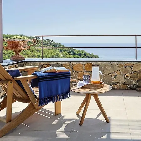 Bluvari' Charming House Villa