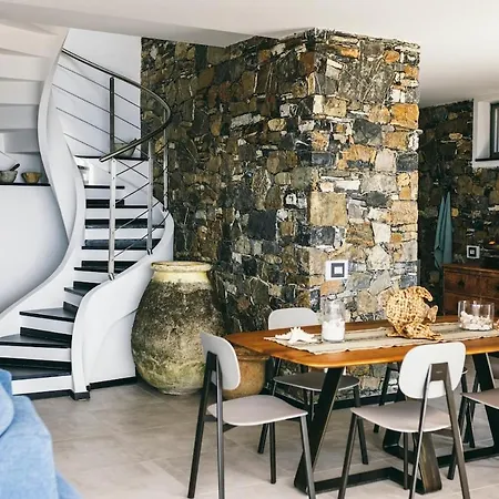 Villa Bluvari' Charming House