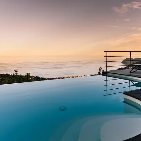 Bluvari' Charming House *